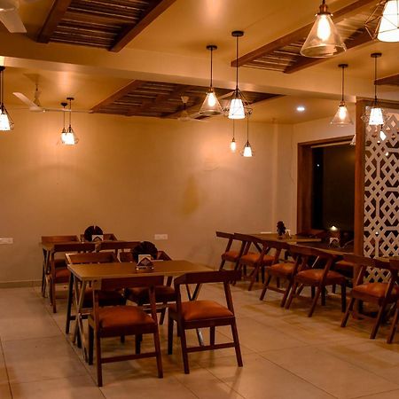 Hotel Shahi Executive Malkapur  외부 사진